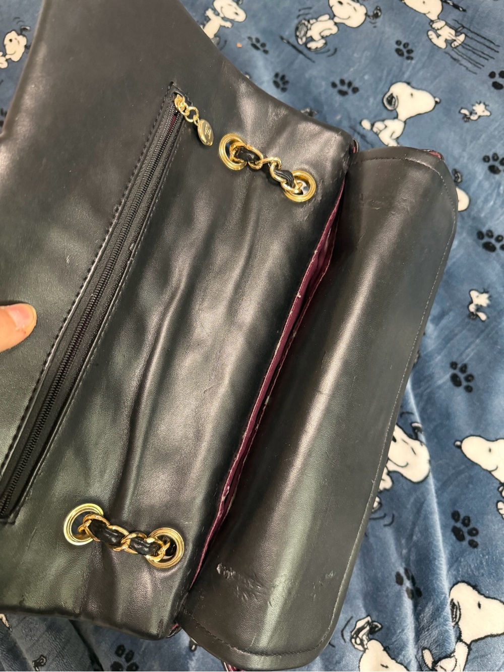 Channel Black and Gold Purse - Picture 6 of 10